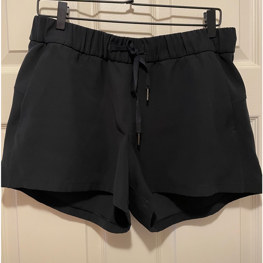 Shorts size 10 black Lululemon